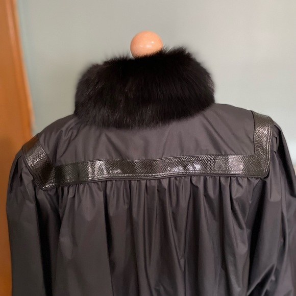 Reversible Full Length Mink Coat - Picture 5 of 16